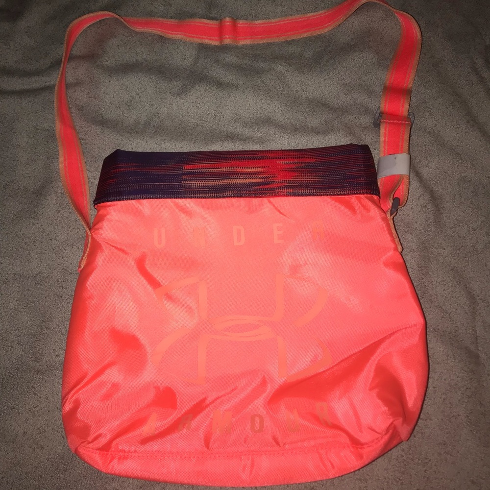 SALE! Underarmour bag peach/multicolor